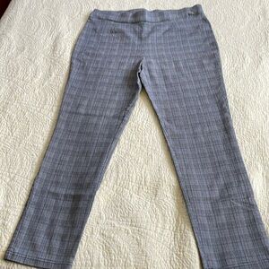 DKNY Leggings in blue plaid.